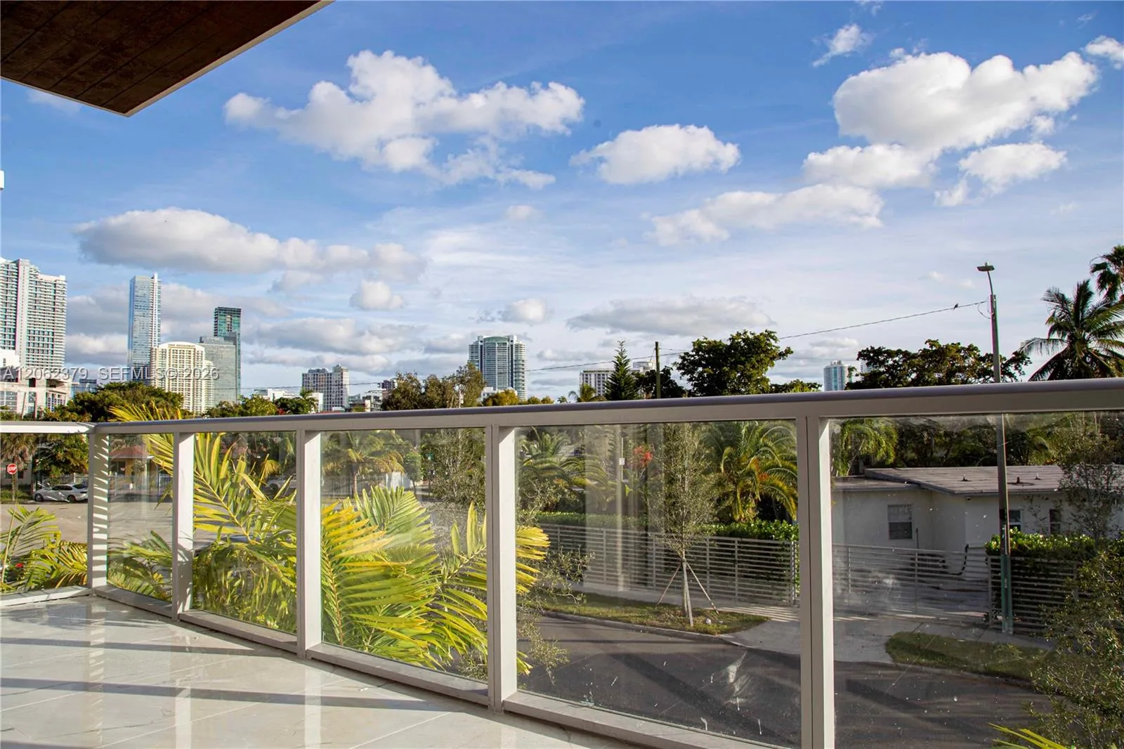 529 SW 11th St # 202, Miami, FL 33129