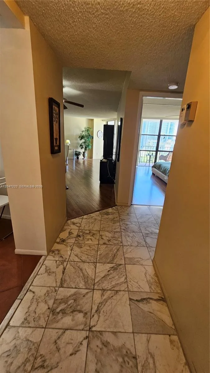 800 Parkview Dr # 912, Hallandale Beach, FL 33009