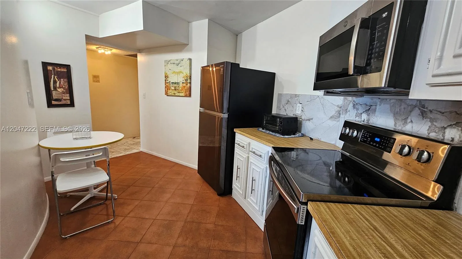 800 Parkview Dr # 912, Hallandale Beach, FL 33009 photo 4
