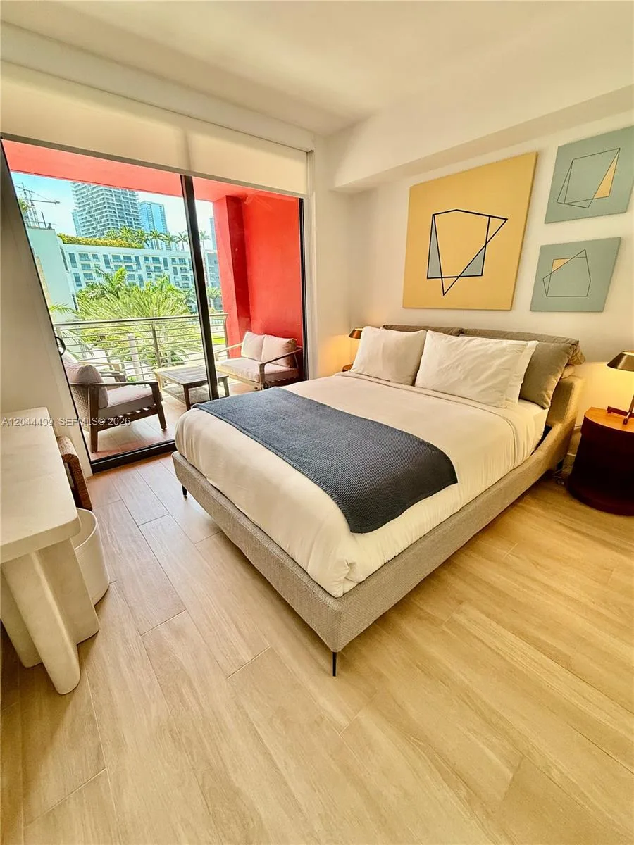 90 NE 32 # 302, Miami, FL 33137 photo 9
