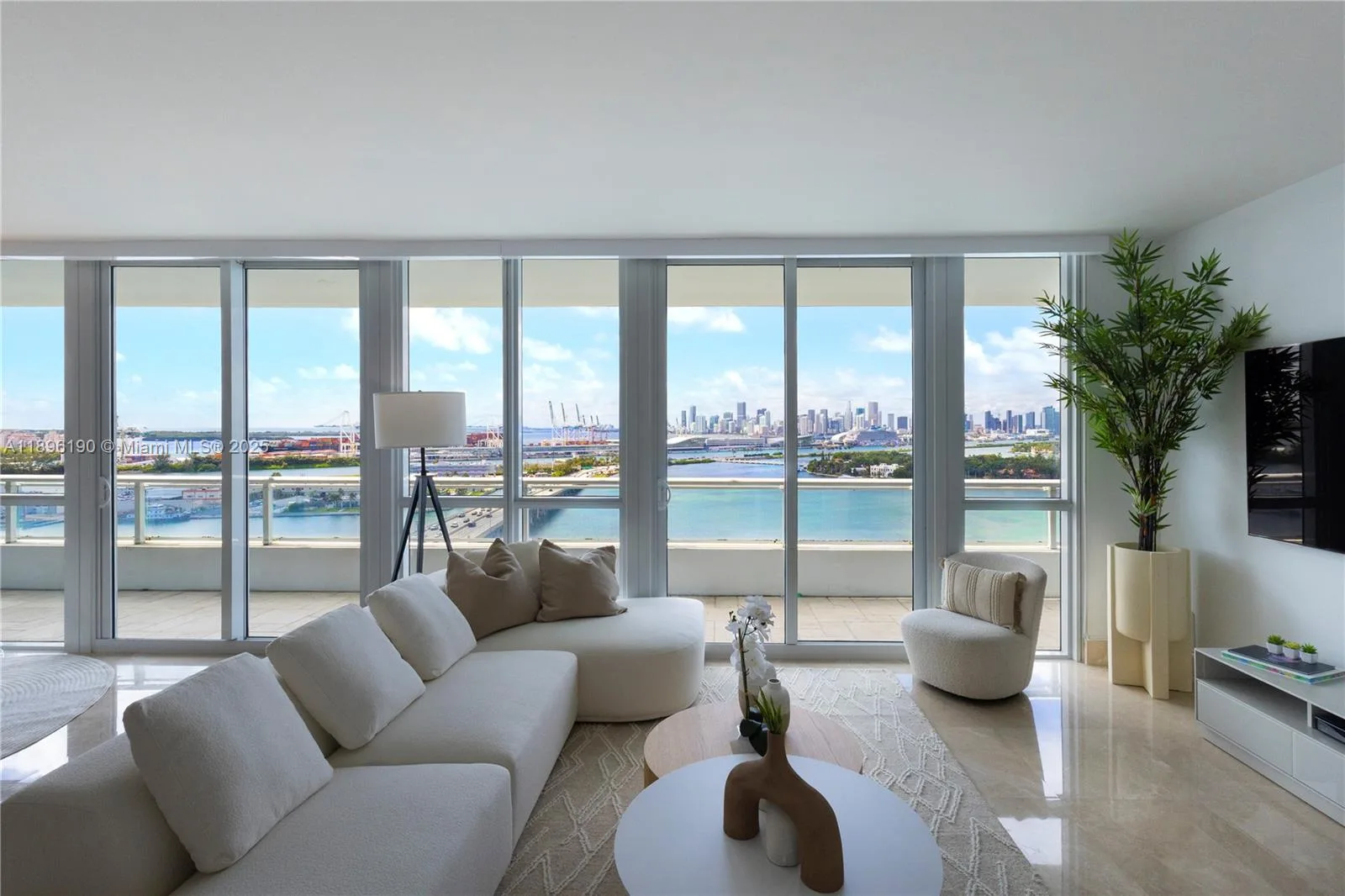 520 West Ave # 1902, Miami Beach, FL 33139 photo 2
