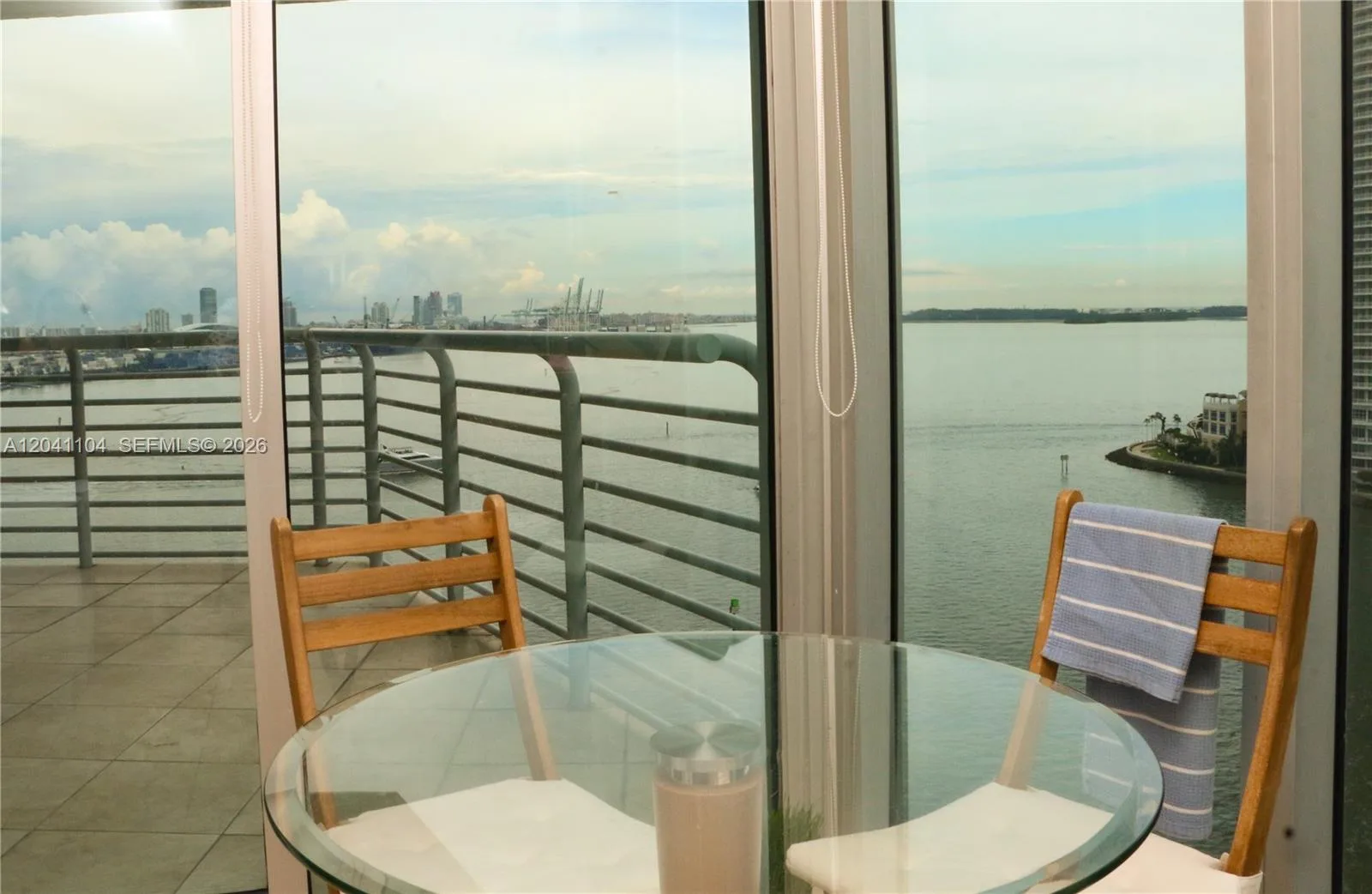 325 S Biscayne Blvd # 1523, Miami, FL 33131 photo 4
