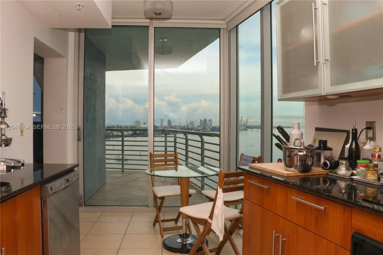 325 S Biscayne Blvd # 1523, Miami, FL 33131 photo 6