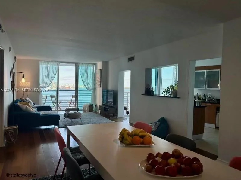 325 S Biscayne Blvd # 1523, Miami, FL 33131 photo 9