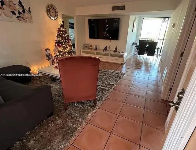 8600 SW 133rd Ave Rd # 423, Miami, FL 33183