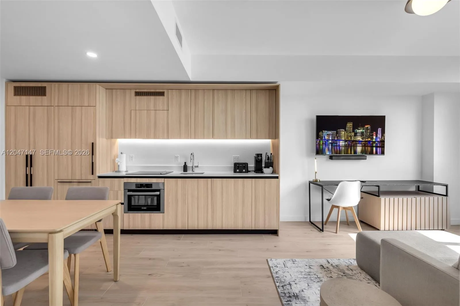 225 N Miami Ave # 1107, Miami, FL 33128