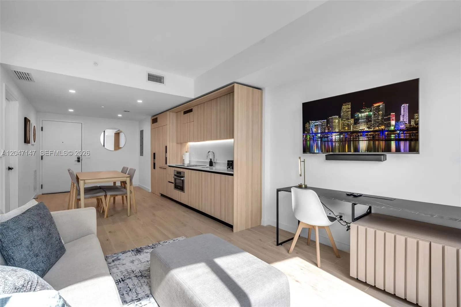 225 N Miami Ave # 1107, Miami, FL 33128 photo 4