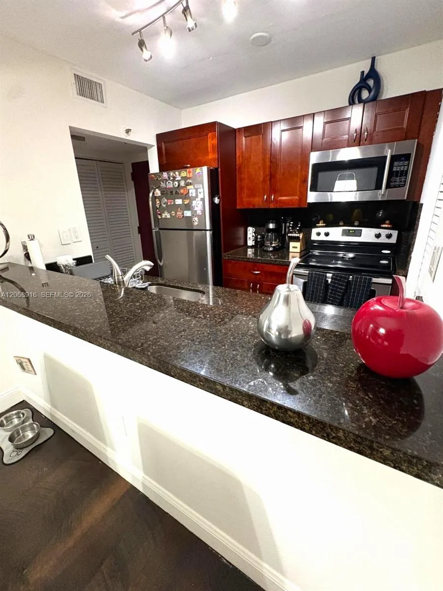 800 N Miami Ave # E-905, Miami, FL 33136 photo 6