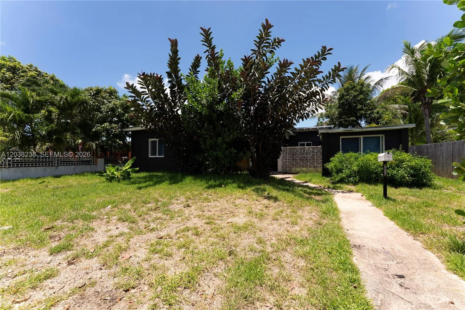 334 NW 110th St, Miami, FL 33168 photo 9