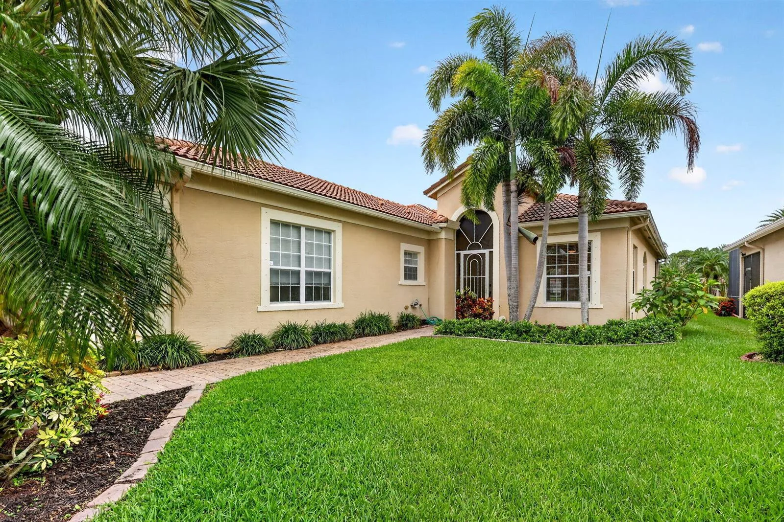 6532 SE Broadmoor Lane, Stuart, FL 34997 photo 4