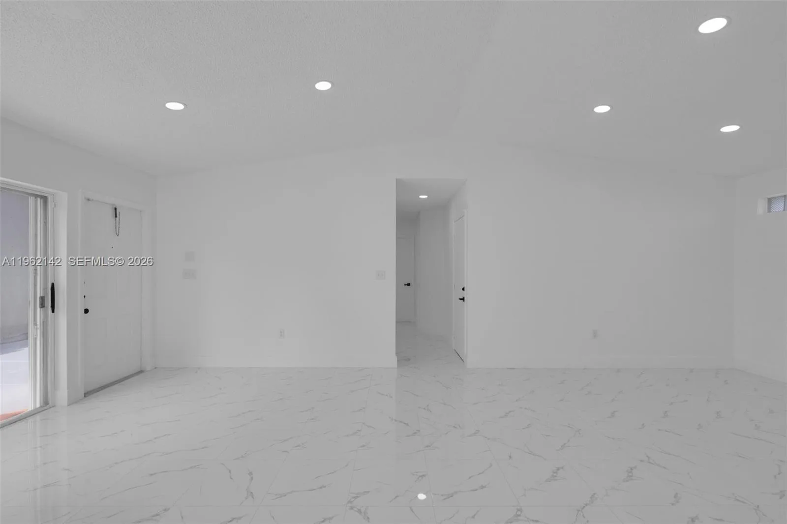 16907 SW 142nd Pl, Miami, FL 33177 photo 5