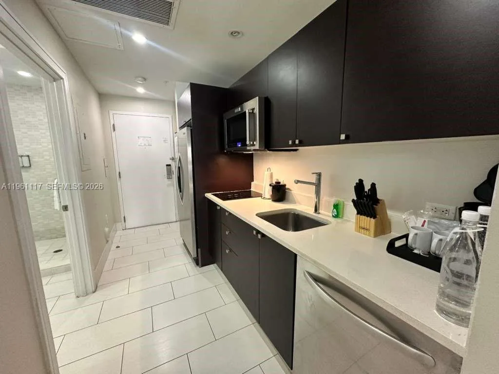 5300 NW 87th Ave # 910, Doral, FL 33178