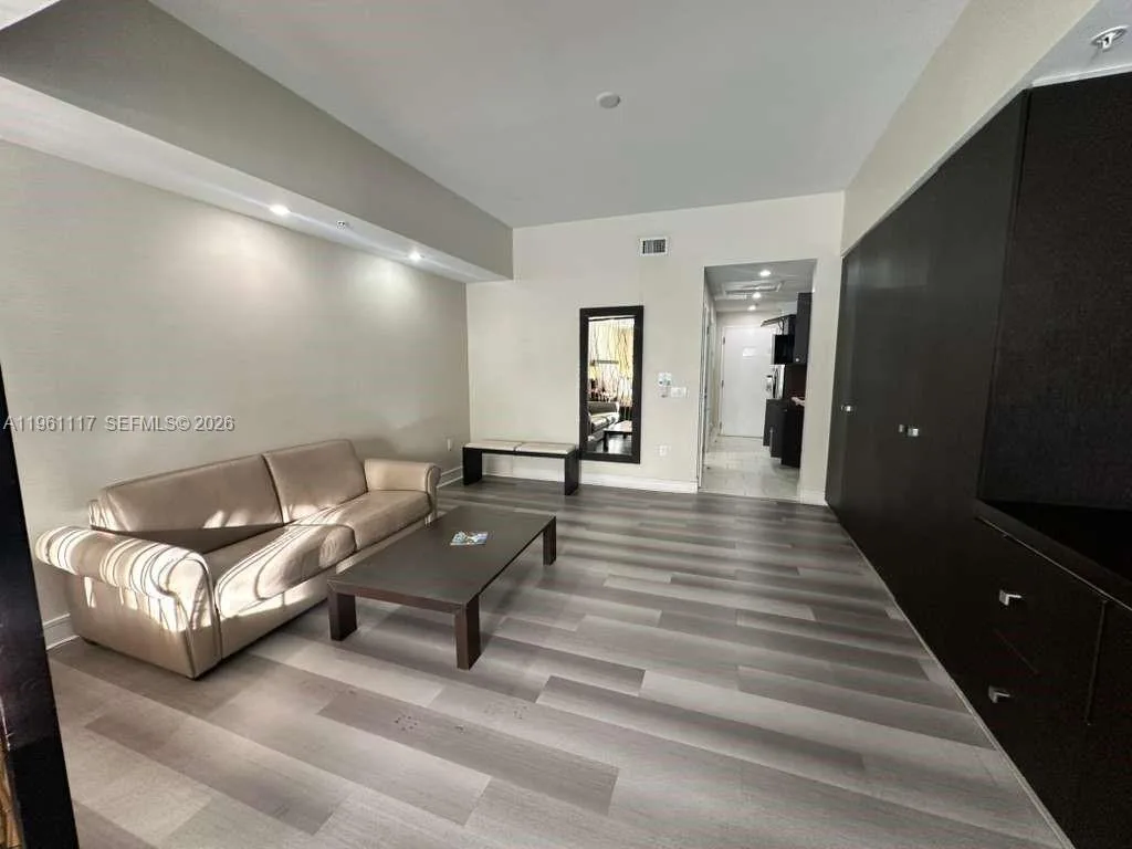 5300 NW 87th Ave # 910, Doral, FL 33178 photo 7