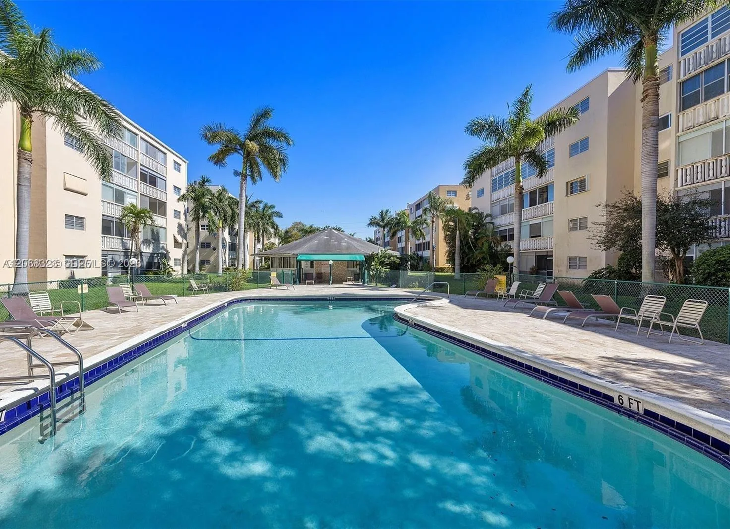 218 NE 12th Ave # 507, Hallandale Beach, FL 33009