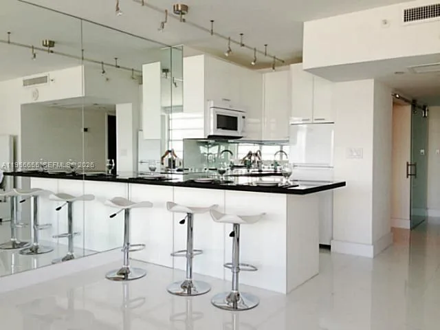 100 Lincoln Rd # 1112, Miami Beach, FL 33139 photo 2