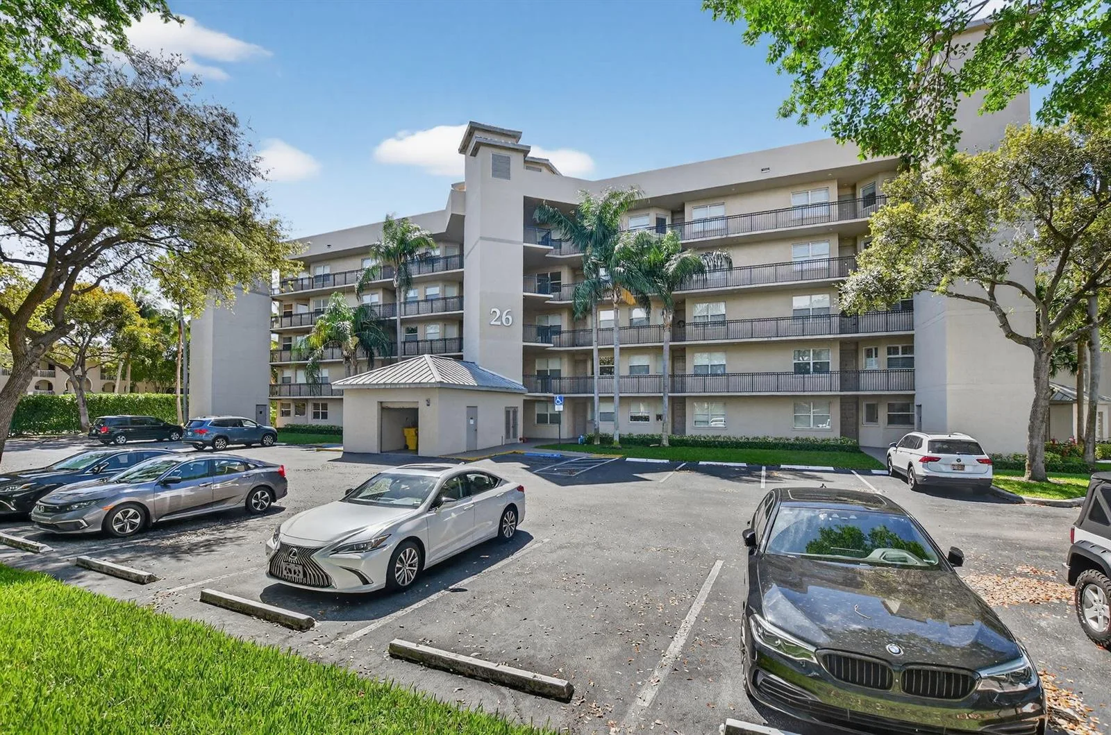 26 Royal Palm Way # 403, Boca Raton, FL 33432