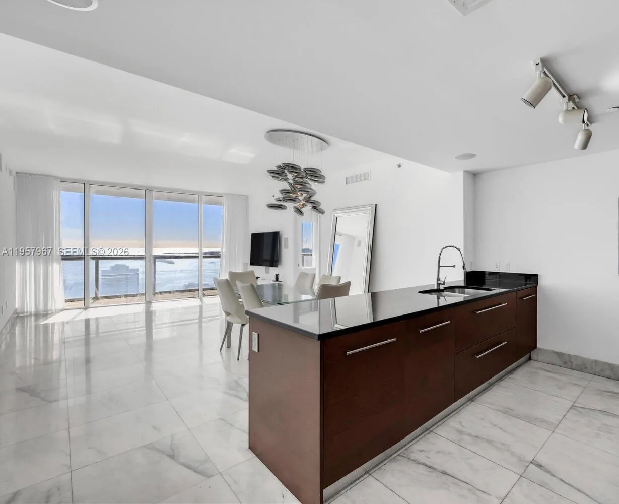 465 Brickell Ave # 4003, Miami, FL 33131
