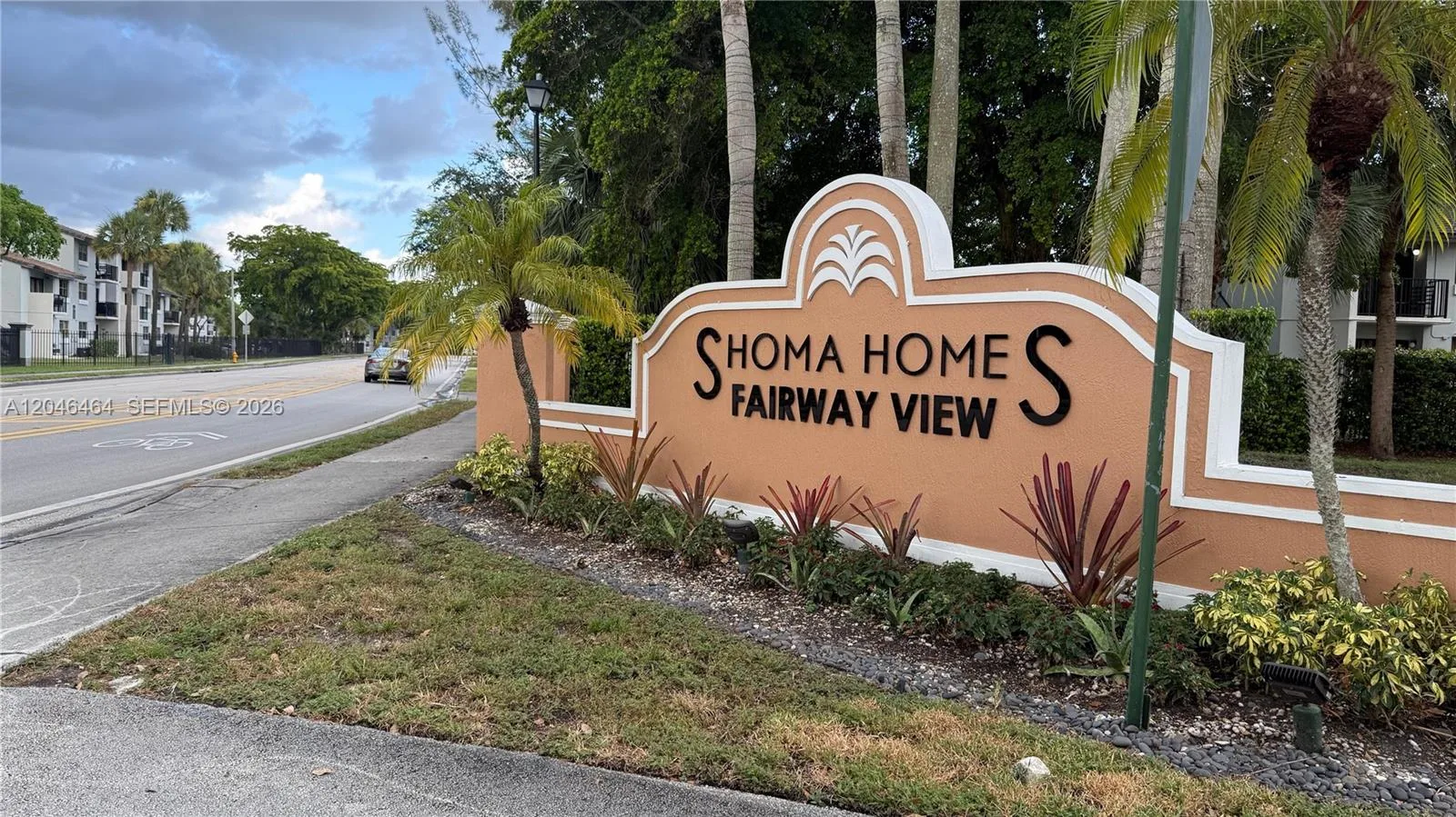 17720 NW 73rd Ave # 105, Hialeah, FL 33015 photo 2