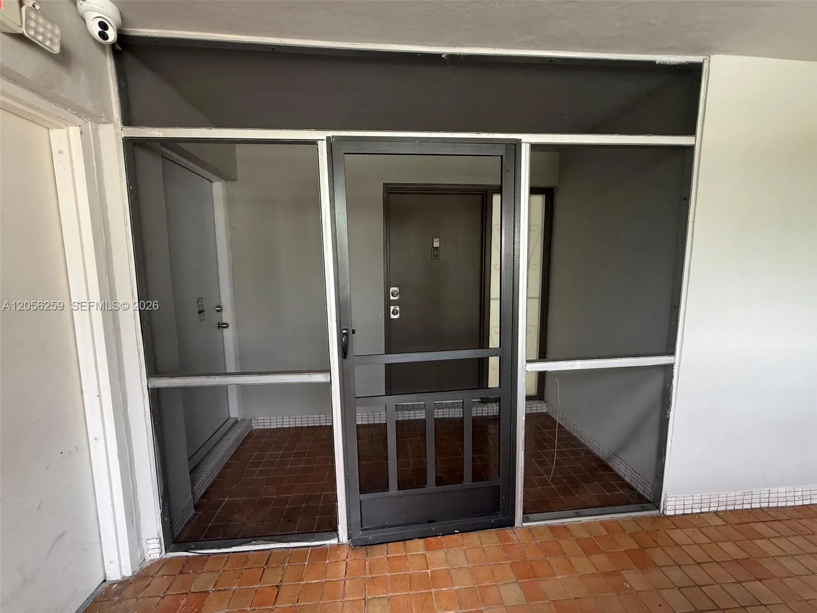 1670 NE 191st St # 302-3, Miami, FL 33179 photo 2
