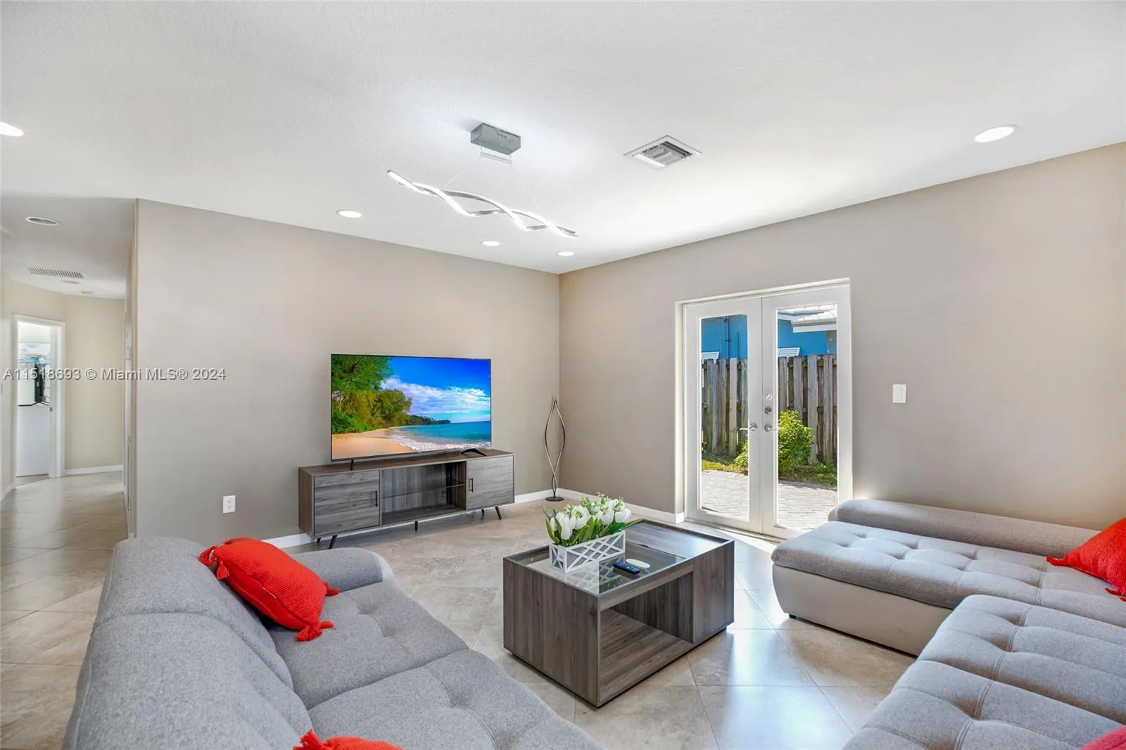 4710 NE 18th Ter, Fort Lauderdale, FL 33308 photo 4