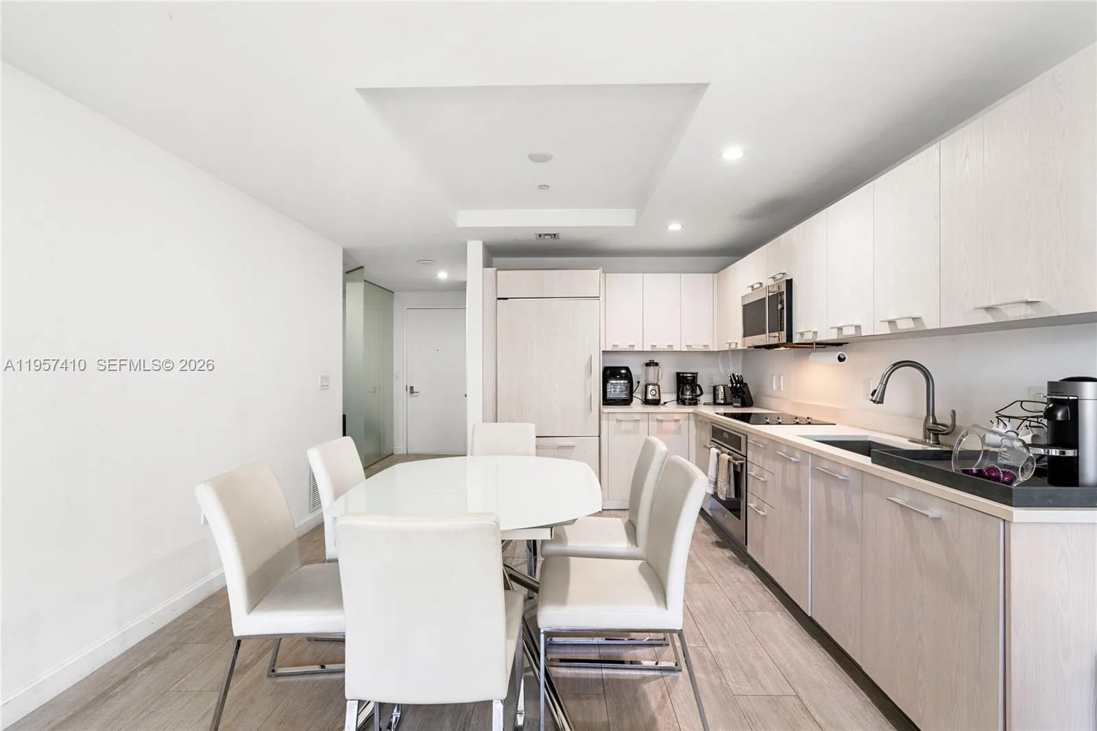 55 SW 9th St # 1904, Miami, FL 33130 photo 7