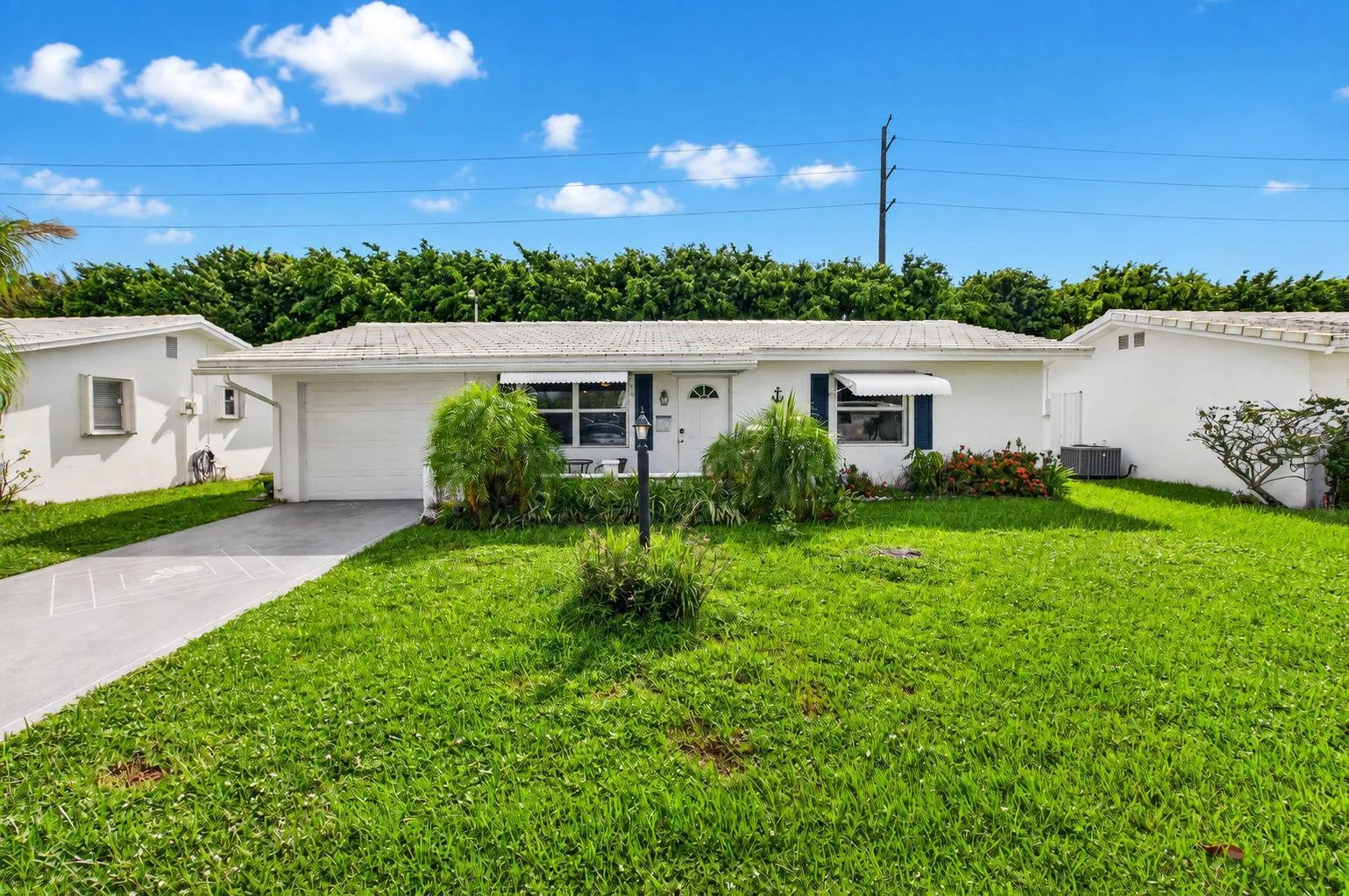 400 SW 8th Place, Boynton Beach, FL 33426