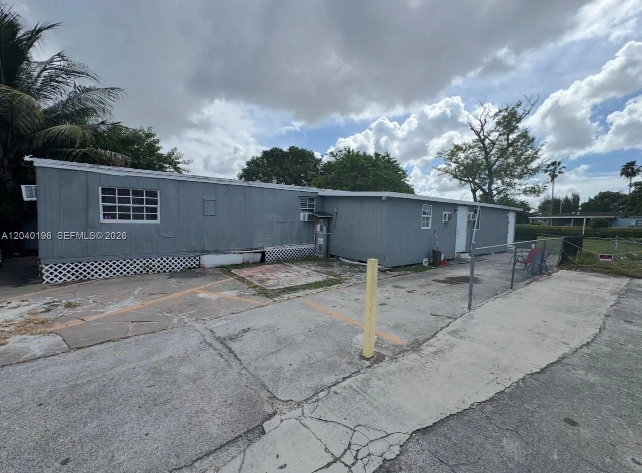 1013 SW 128TH Ave, Miami, FL 33184