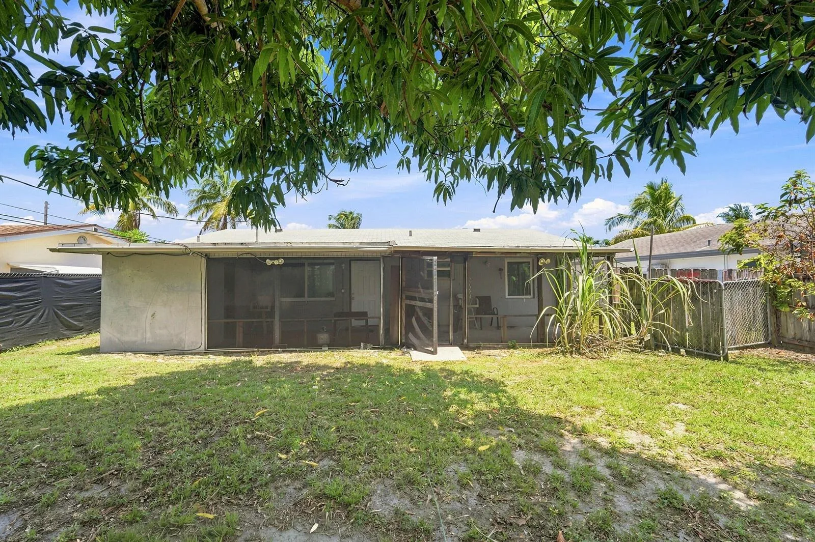 1010 Pinetree Drive, Lantana, FL 33462 photo 12