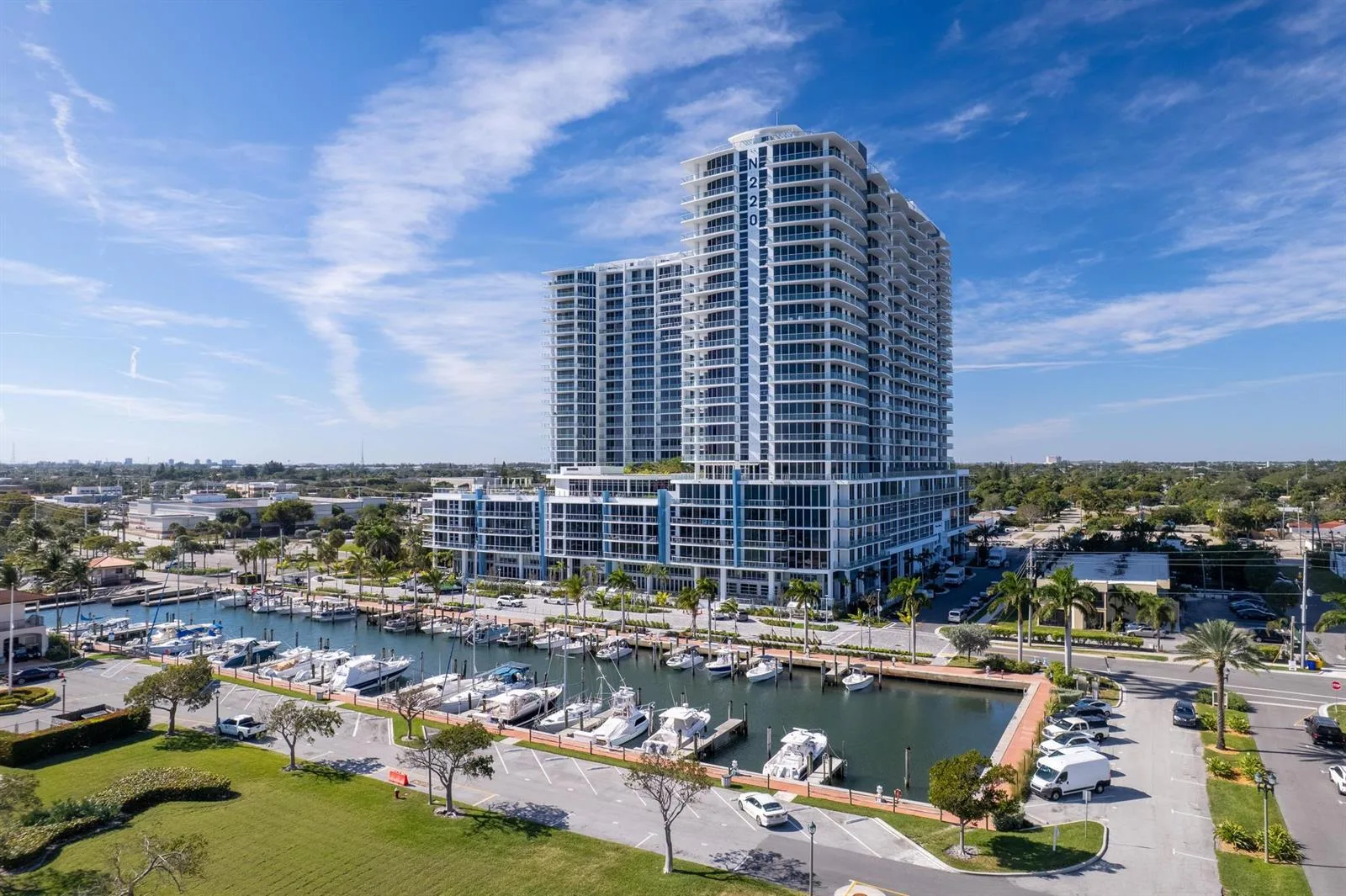 220 Lake Shore Drive # 817, Lake Park, FL 33403