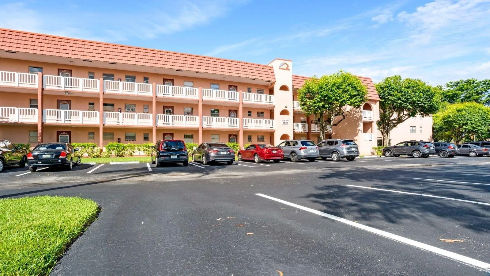9581 Sunrise Lakes Boulevard # 309, Sunrise, FL 33322