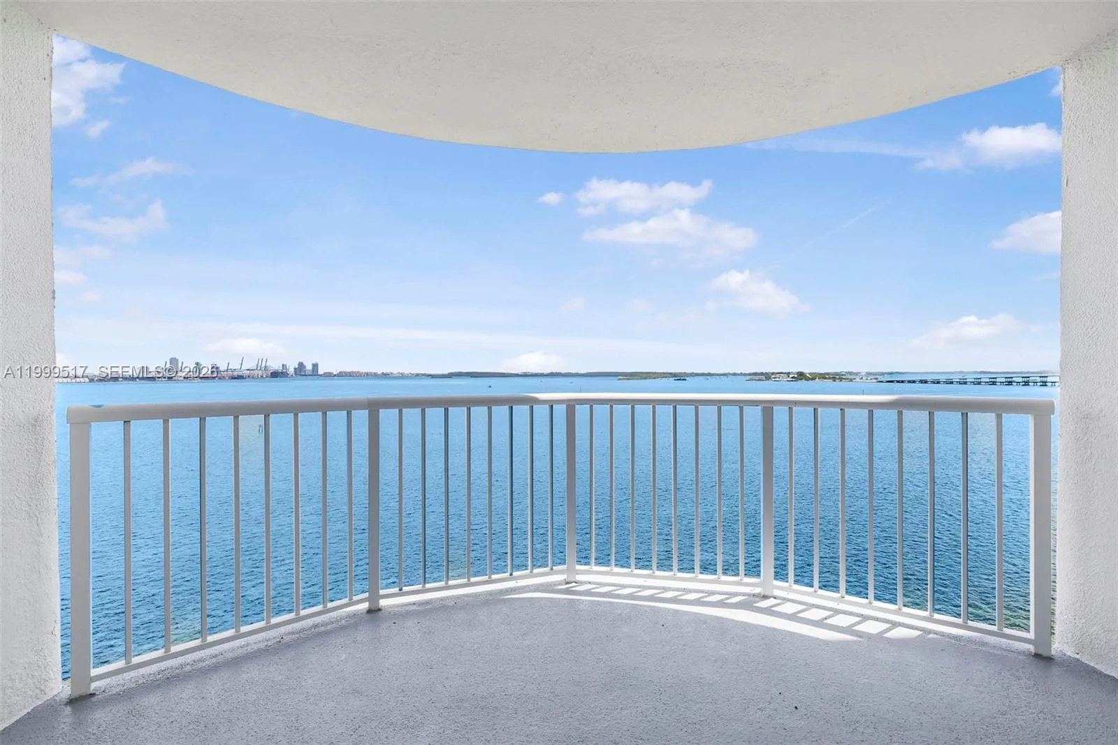 1420 Brickell Bay Dr # 1401A, Miami, FL 33131
