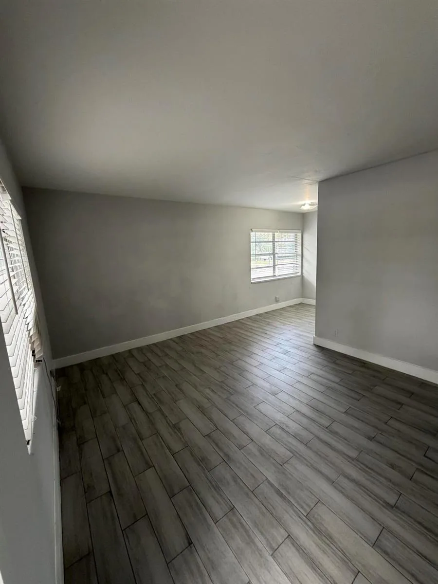 2722 Poinsettia Avenue # 16, West Palm Beach, FL 33407 photo 3