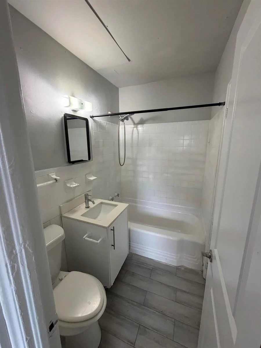 2722 Poinsettia Avenue # 16, West Palm Beach, FL 33407 photo 5