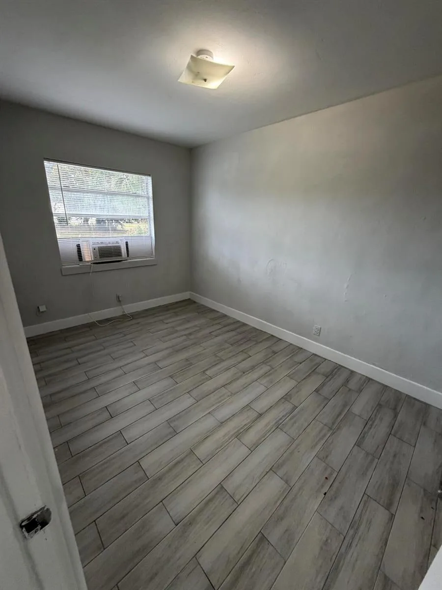 2722 Poinsettia Avenue # 16, West Palm Beach, FL 33407 photo 6