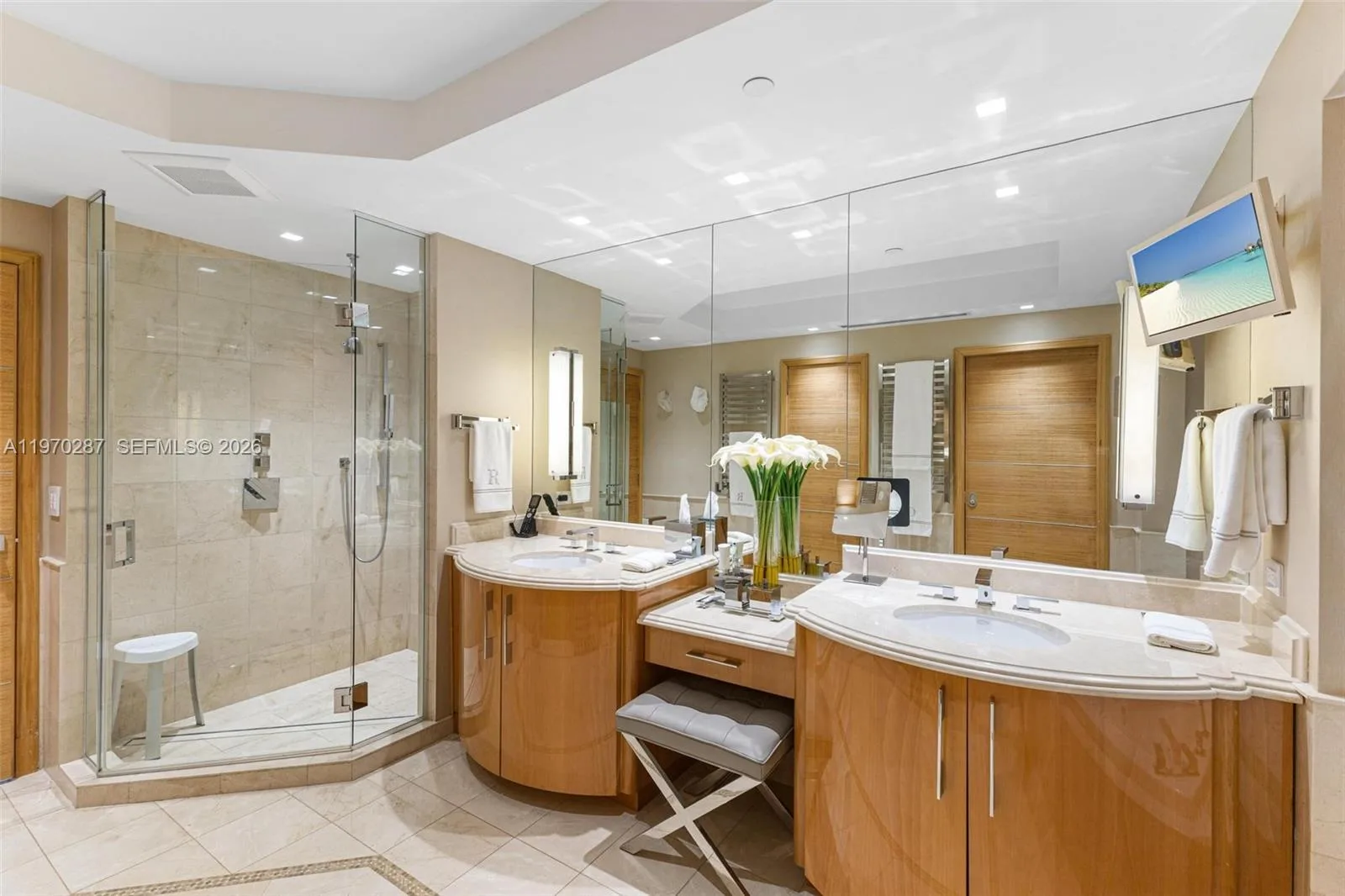 17875 Collins Ave # 2402, Sunny Isles Beach, FL 33160 photo 11