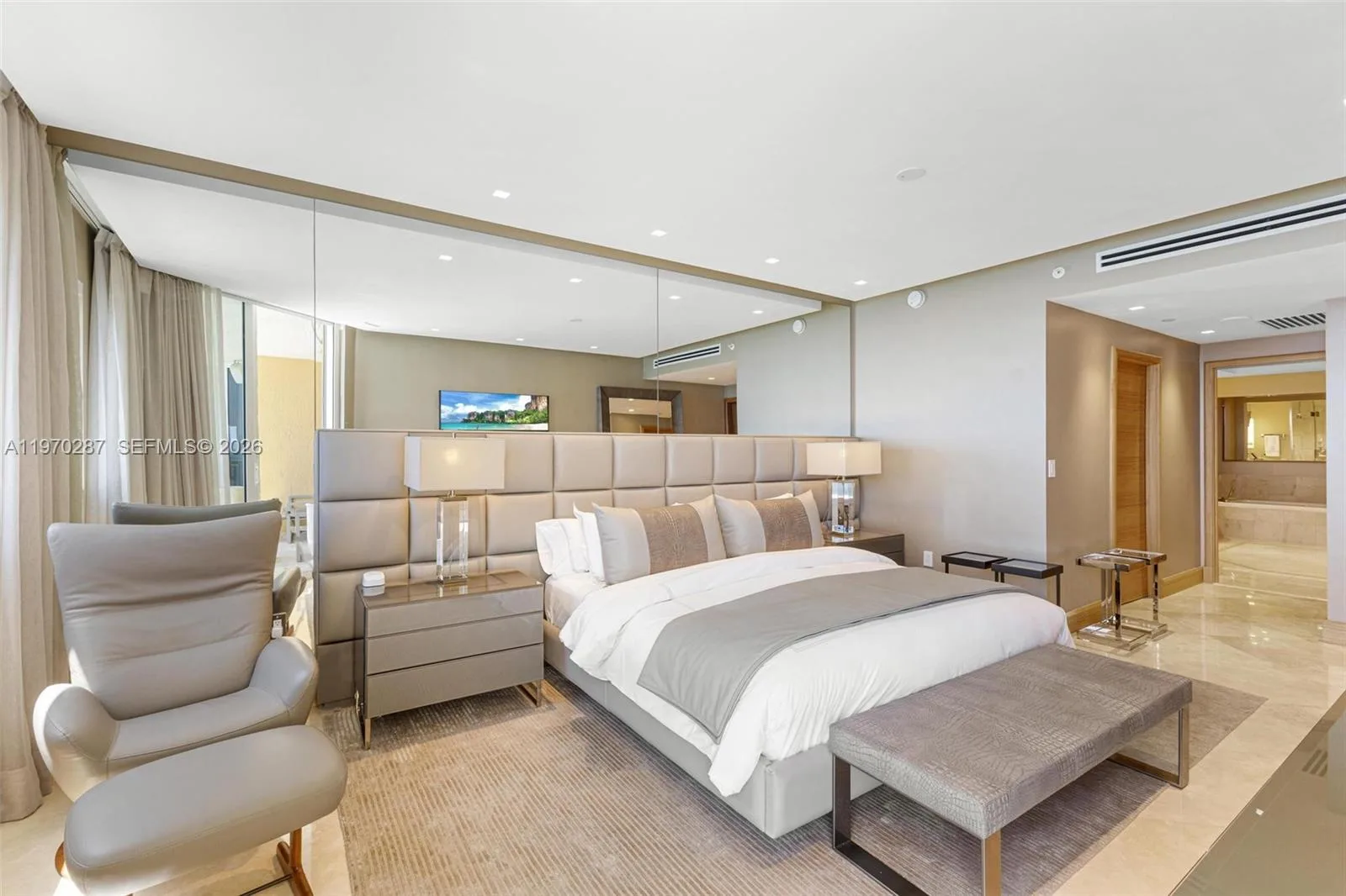 17875 Collins Ave # 2402, Sunny Isles Beach, FL 33160 photo 8