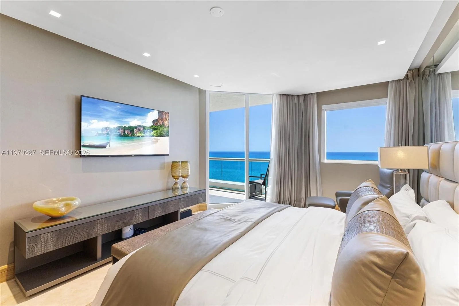 17875 Collins Ave # 2402, Sunny Isles Beach, FL 33160 photo 9