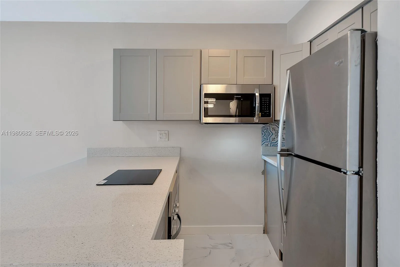 820 SW 11th Ave # 14B, Hallandale Beach, FL 33009 photo 4