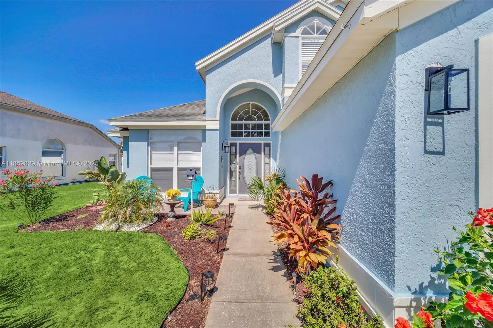 2915 Pembridge St, Kissimmee, FL 34747 photo 2