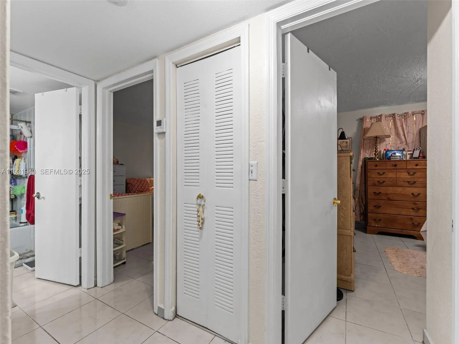 1655 W 44th Pl # 448, Hialeah, FL 33012 photo 11