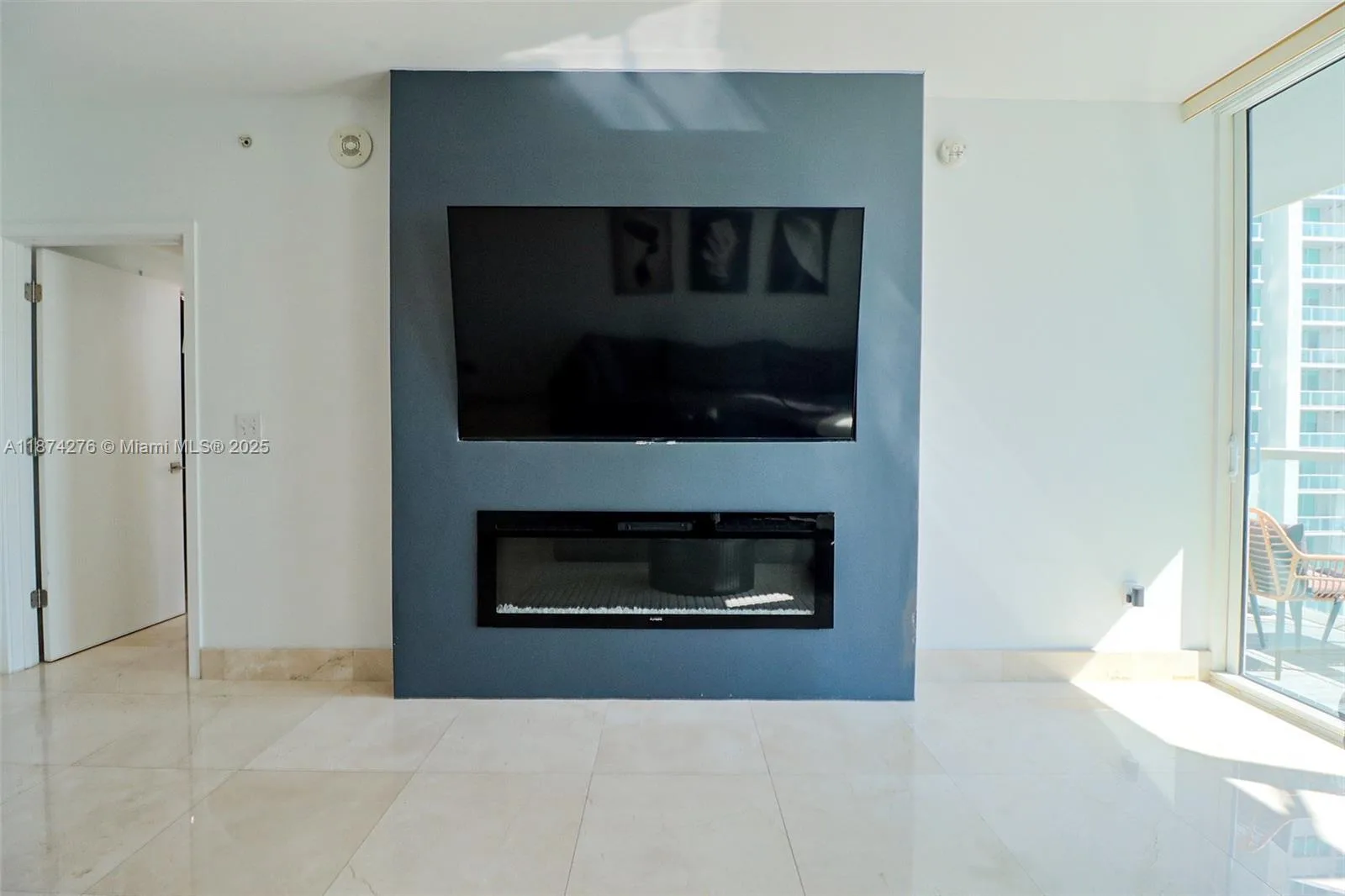 253 NE 2nd St # 1907, Miami, FL 33132 photo 5