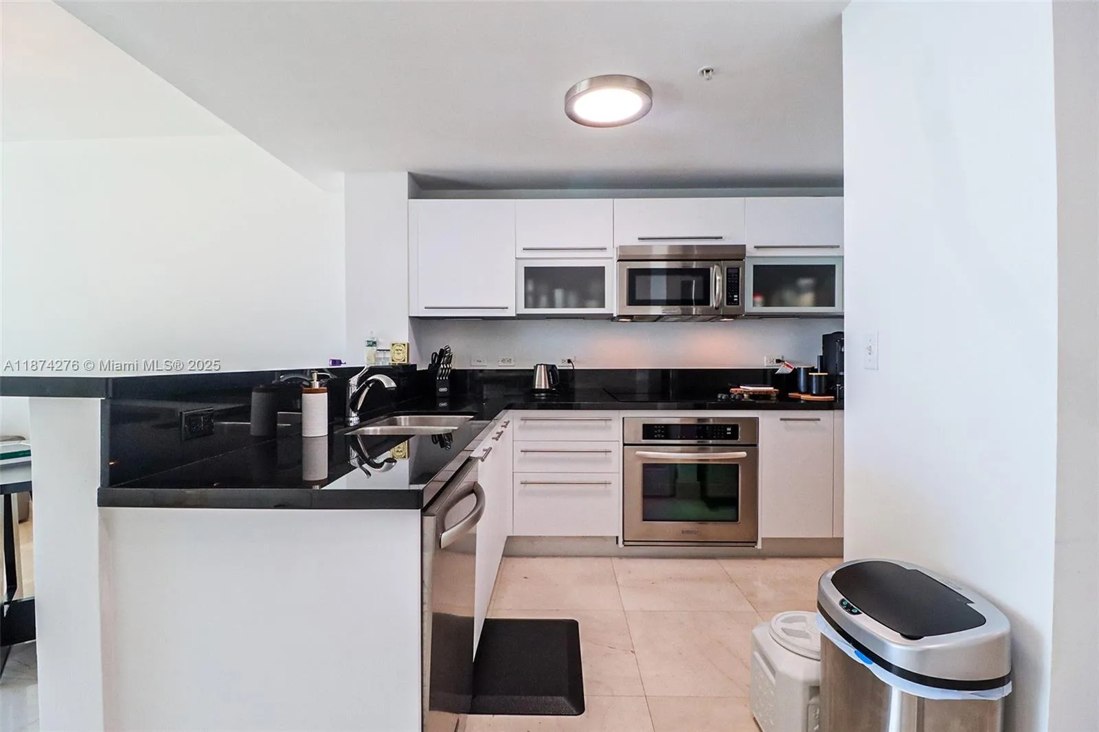 253 NE 2nd St # 1907, Miami, FL 33132 photo 7