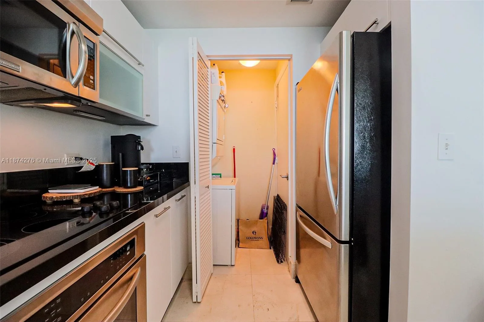 253 NE 2nd St # 1907, Miami, FL 33132 photo 9