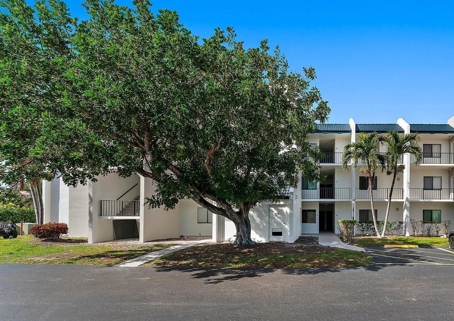 1605 S Us Highway 1 # V6-104, Jupiter, FL 33477 photo 2