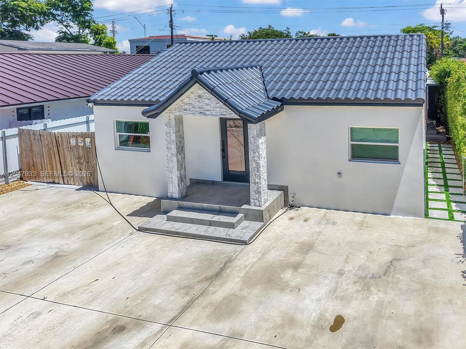 6575 SW 39th Ter, Miami, FL 33155