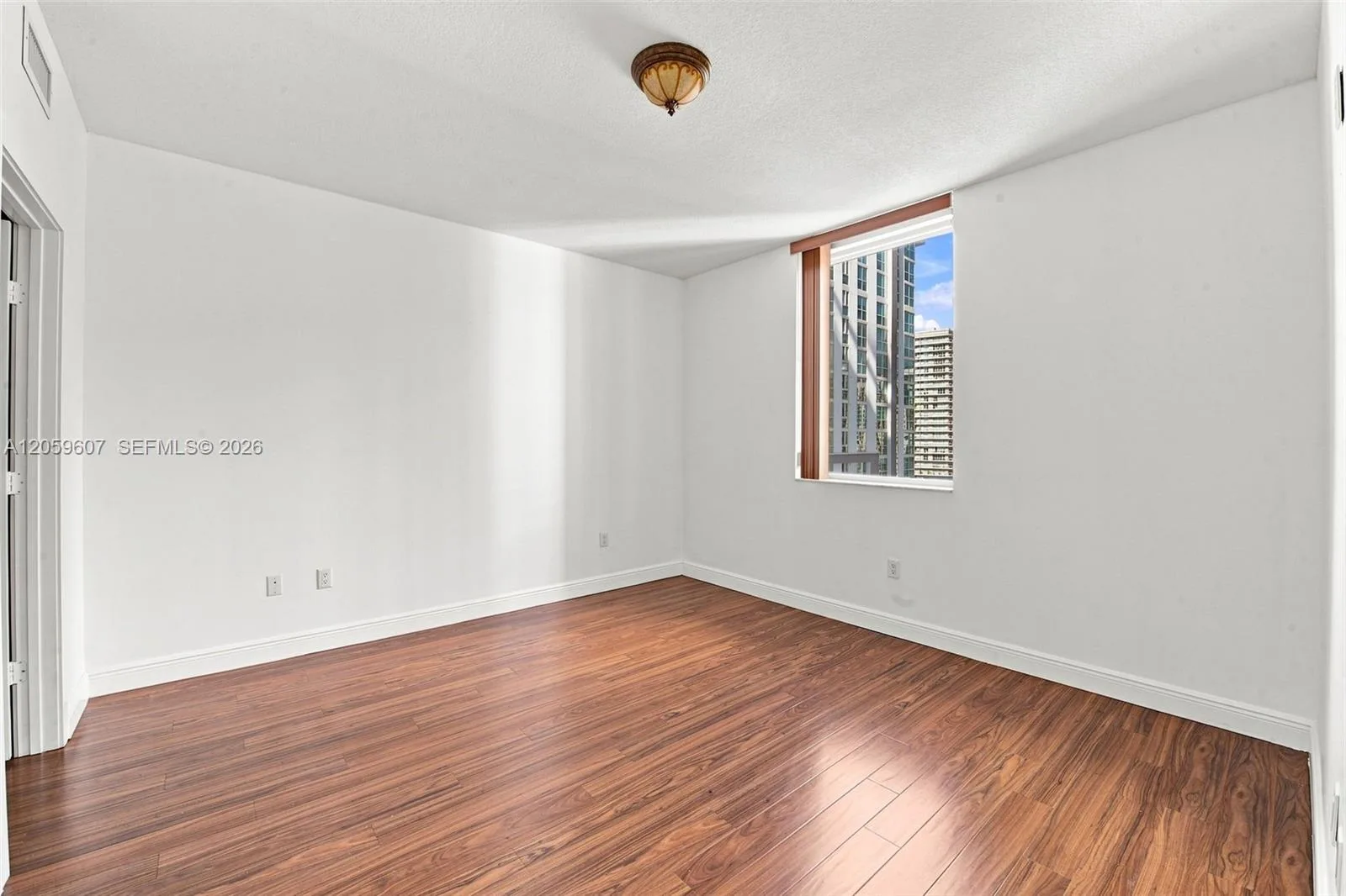 1060 Brickell Avenue # 2315, Miami, FL 33131 photo 9