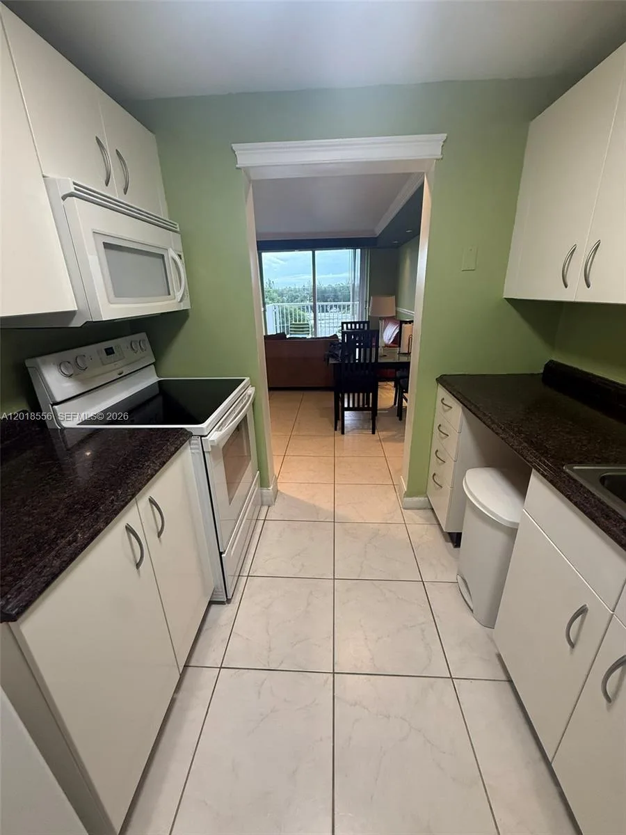 2020 NE 135th St # 503, North Miami, FL 33181 photo 8