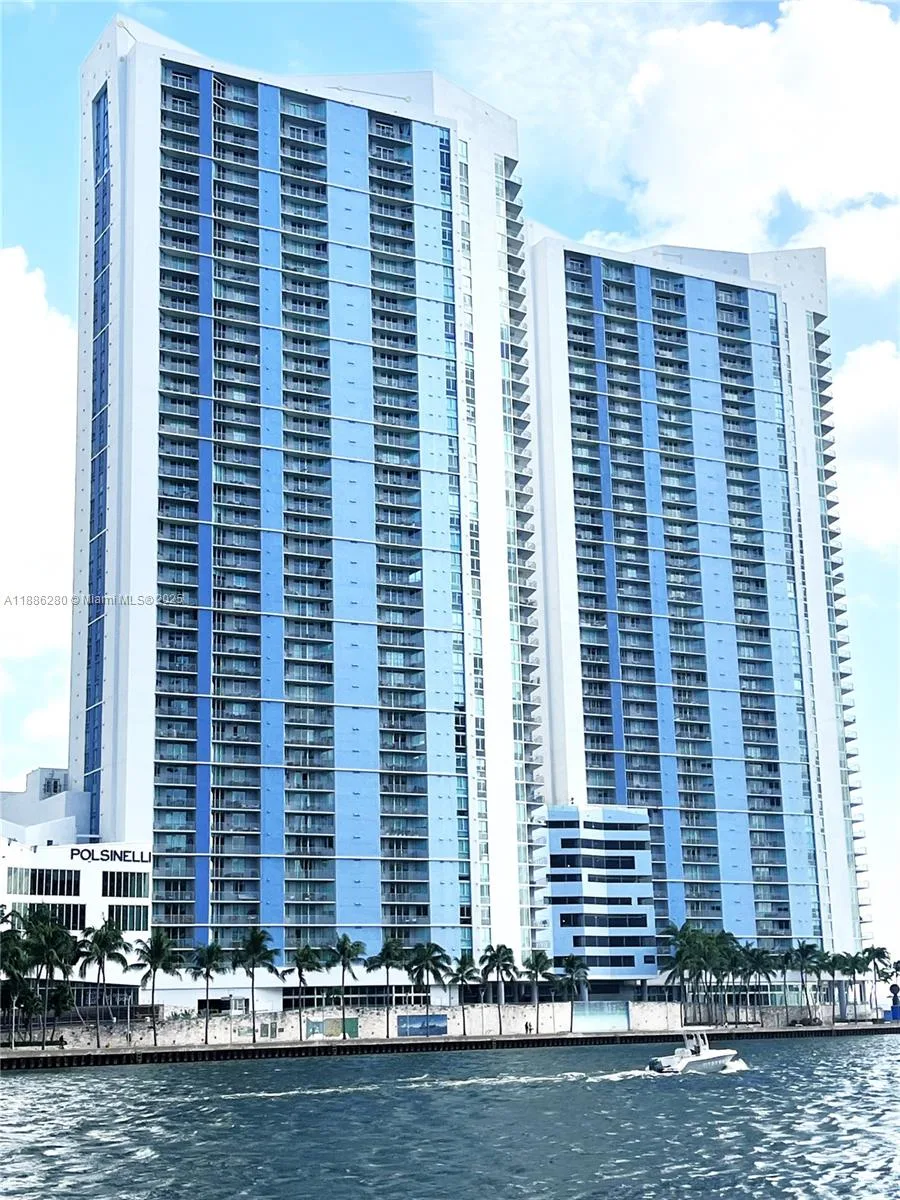 335 S Biscayne Blvd # 4006, Miami, FL 33131 photo 11