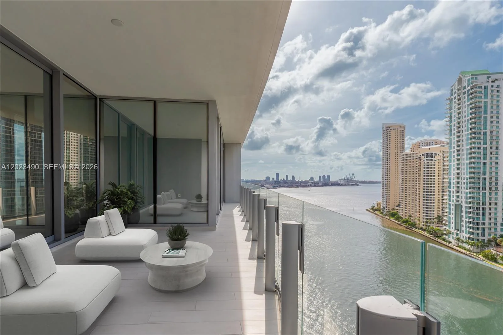 300 Biscayne Blvd Way # 1704, Miami, FL 33131