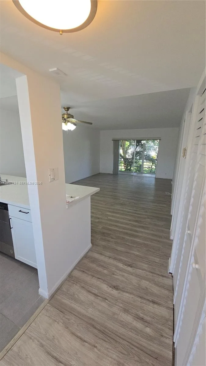 3511 Inverrary Dr # 205, Lauderhill, FL 33319
